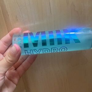 Milk hydro makeup